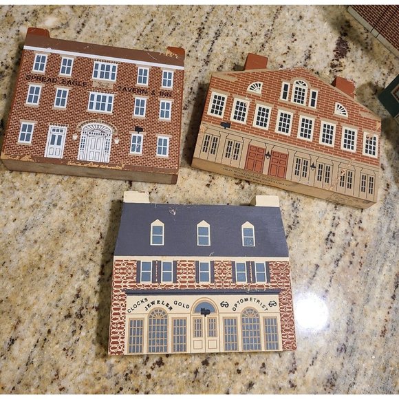 VINTAGE THE CAT'S MEOW LOT OF 9 WOODEN VILLAGE BUILDINGS FALINE SIGNED - Picture 5 of 12